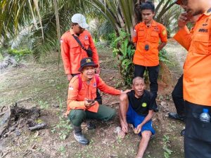 Kakek 83 Tahun Hilang di Kebun Sawit Rohul Ditemukan Selamat, Sempat Tersesat Karena Pikun